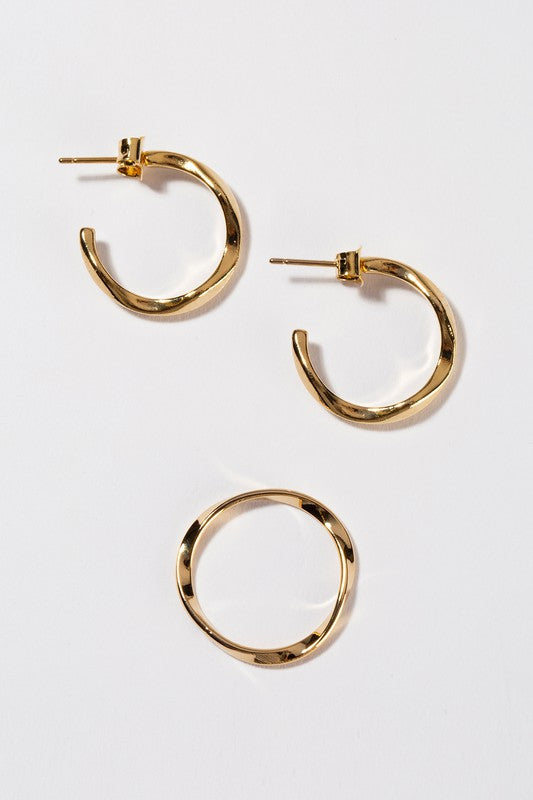 Ripple Gold Ring & Earring Set