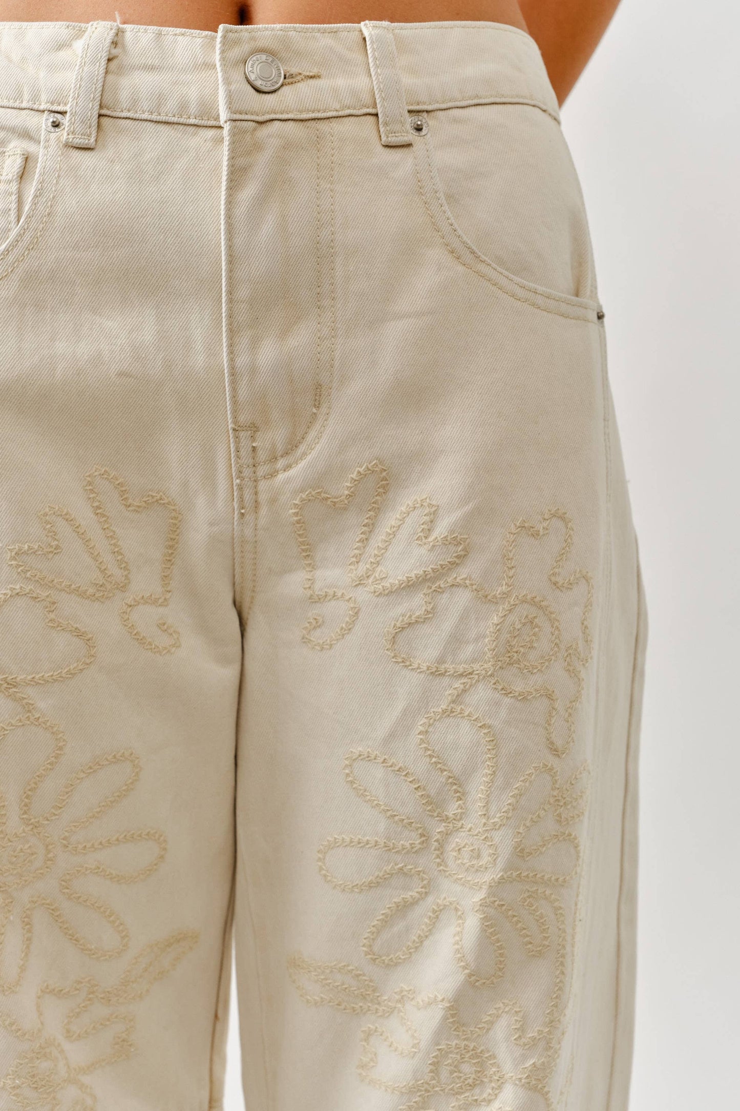 Noah Embroidered Barrel Jeans