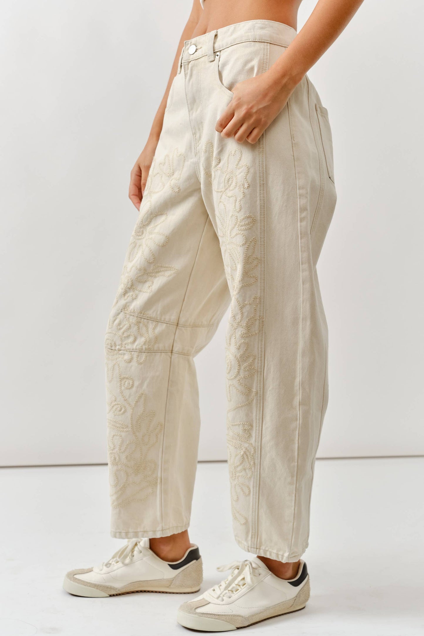 Noah Embroidered Barrel Jeans