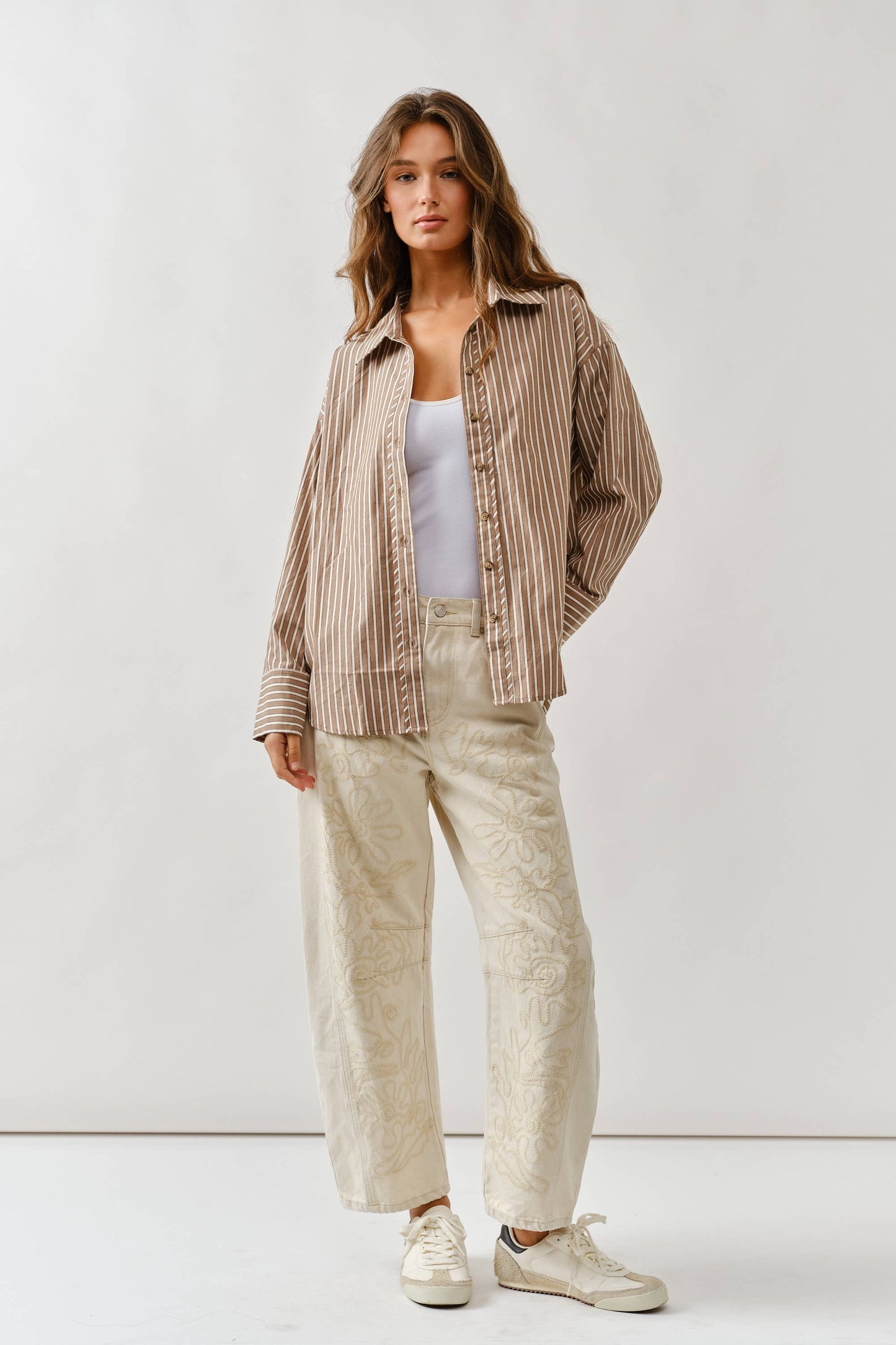 Noah Embroidered Barrel Jeans